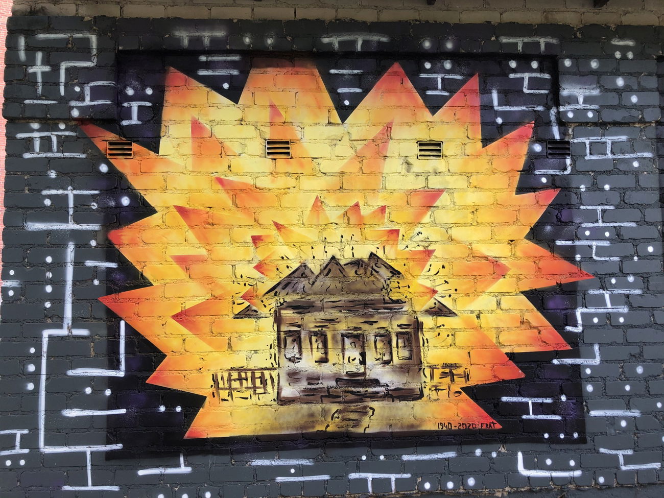 Graffiti Wall - Photo by ldkdl