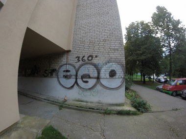 Graffiti Bombing - Photo by ldkdl (2016)