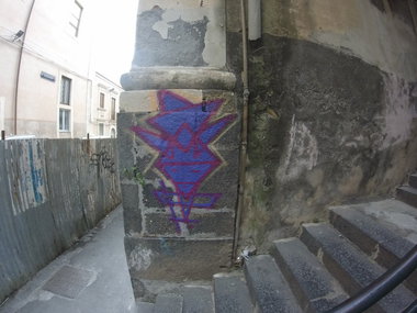 Graffiti Wall - Photo by ldkdl