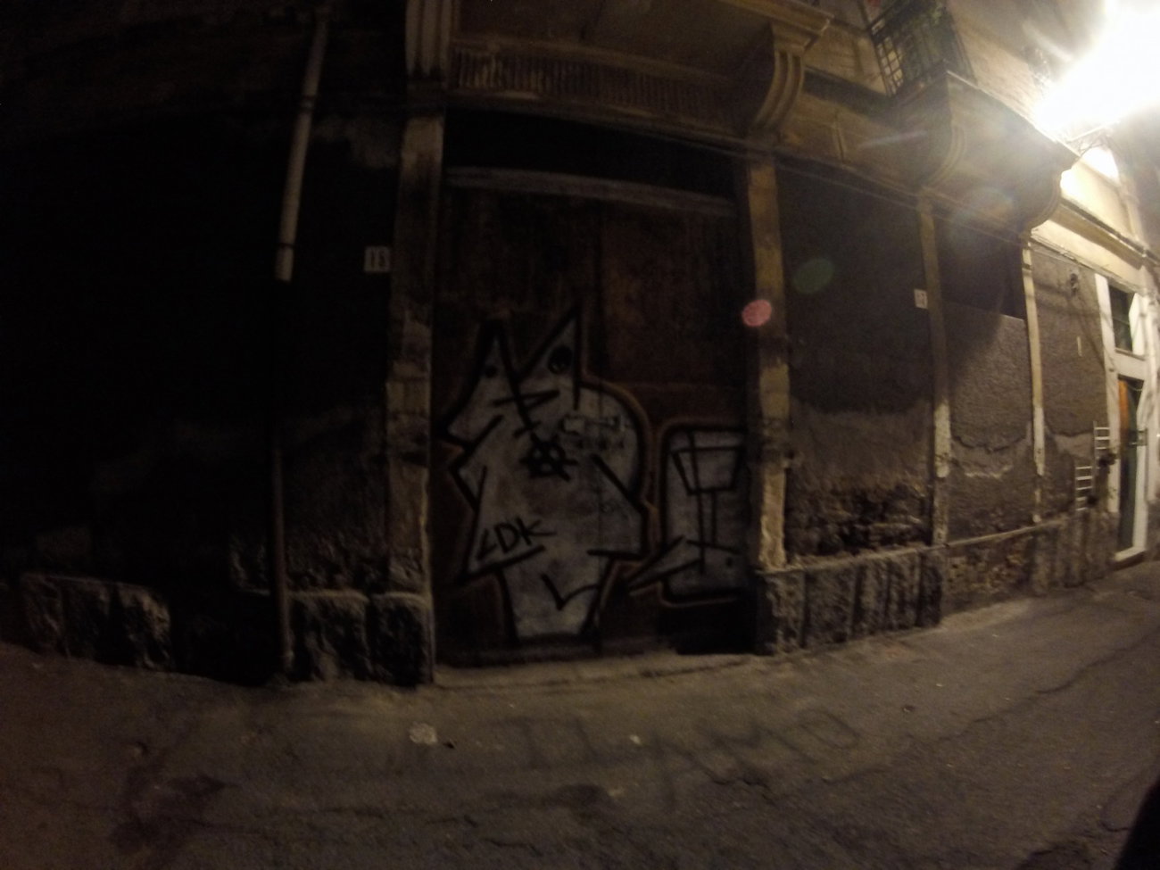 Graffiti Wall - Photo by ldkdl