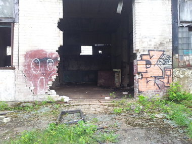 Graffiti Wall - Photo by ldkdl (2012)