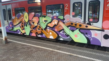 Graffiti Train in Bonn - Photo by leakne (2017)