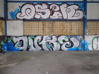 Graffiti Wall - Photo by lecim