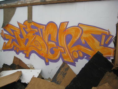 Graffiti Wall - Photo by lecim