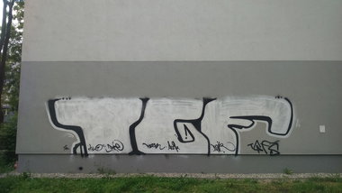 Graffiti Wall - Photo by lecim