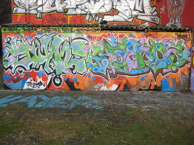 Graffiti Wall - Photo by lecim