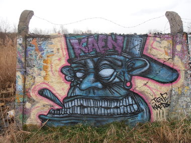 Graffiti Wall - Photo by lecim