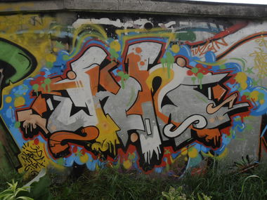 Graffiti Wall - Photo by lecim
