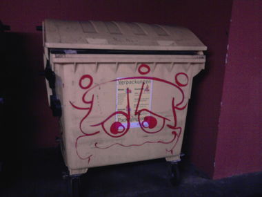 Graffiti Street Art in Wiesbaden - Photo by leminsc8 - mc, cmc, crew (2013)