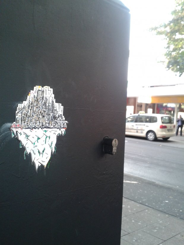 Graffiti Street Art in Wiesbaden - Photo by leminsc8 - physicalhalluc, street, art (2013)