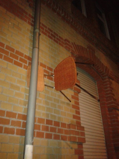 Graffiti Street Art in Wiesbaden - Photo by leminsc8 - physicalhalluc, streetart, street (2013)