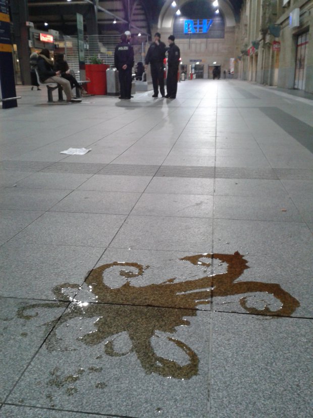 Graffiti Street Art in Wiesbaden - Photo by leminsc8 - physicalhalluc, police, polizei (2014)