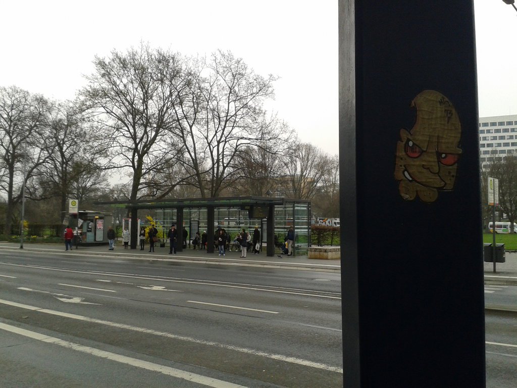 Graffiti Artwork in Wiesbaden - Photo by leminsc8 - crew, mc, mc (2014)