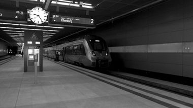 Graffiti Artwork - Photo by lemmuf