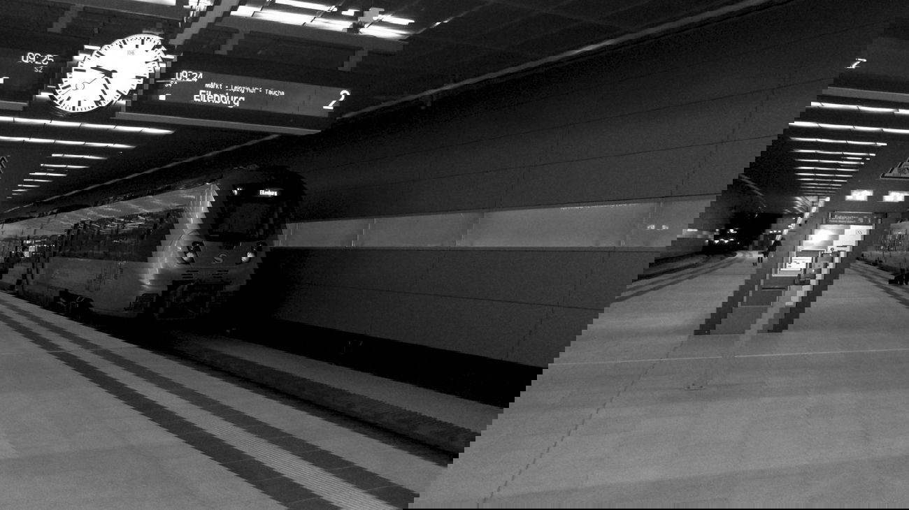 Graffiti Artwork - Photo by lemmuf