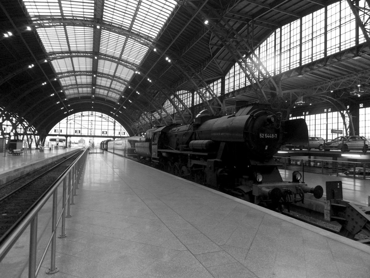 Graffiti Artwork - Photo by lemmuf