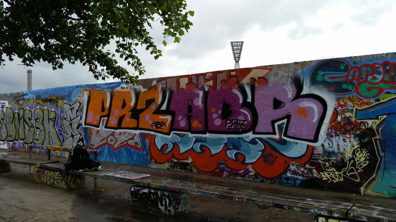 Graffiti Wall - Photo by lemmuf