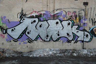 Graffiti Wall - Photo by lic73