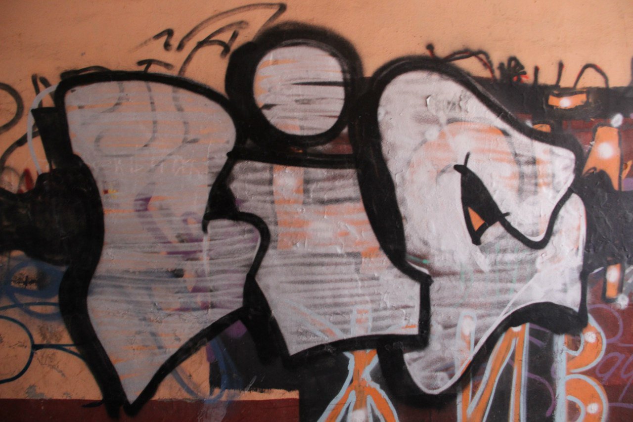 Graffiti Wall in Abakan - Photo by lic73 - lic