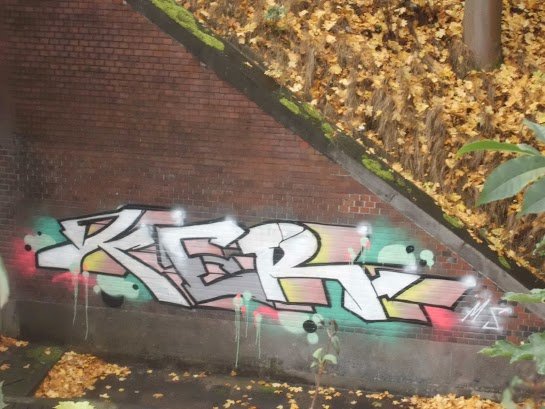 Graffiti Bombing - Photo by limes7 - ker