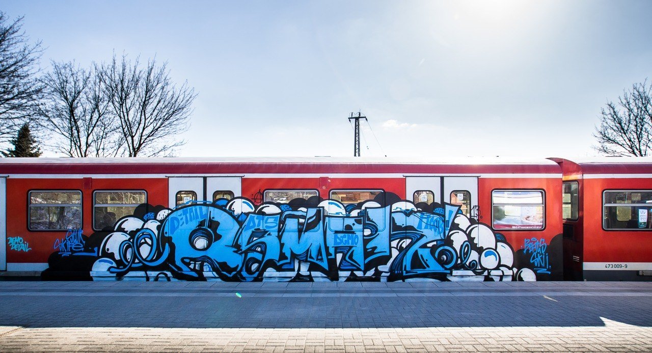 Graffiti Train in Hamburg - Photo by linseneintopf - Osman, Dts, Hccb