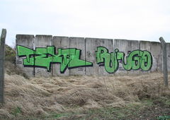 Graffiti Bombing - Photo by linseneintopf - Textil, Ringo, Tzi