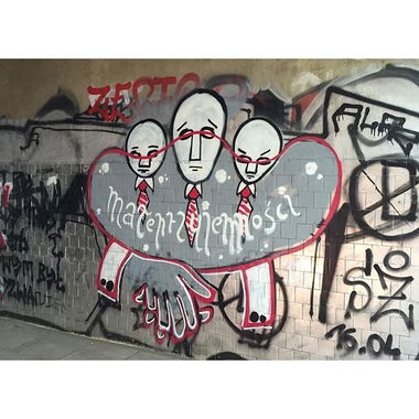 Graffiti Street Art in Warsaw - Photo by littlepleasure - streetart, streetartwarsaw, instagram (2015)