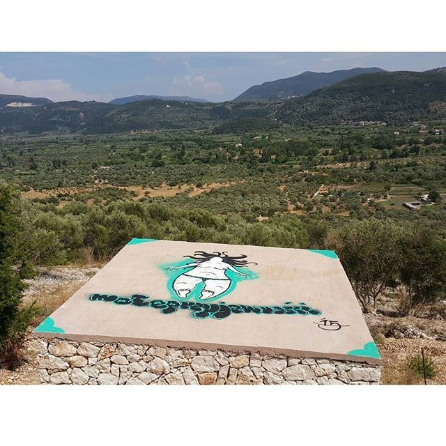 Graffiti Street Art in Warsaw - Photo by littlepleasure - streetart, streetartwarsaw, instagram (2015)