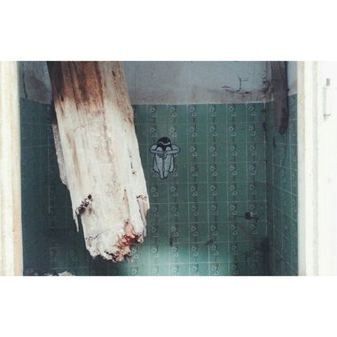 Graffiti Street Art in Warsaw - Photo by littlepleasure - streetart, streetartwarsaw, instagram (2015)