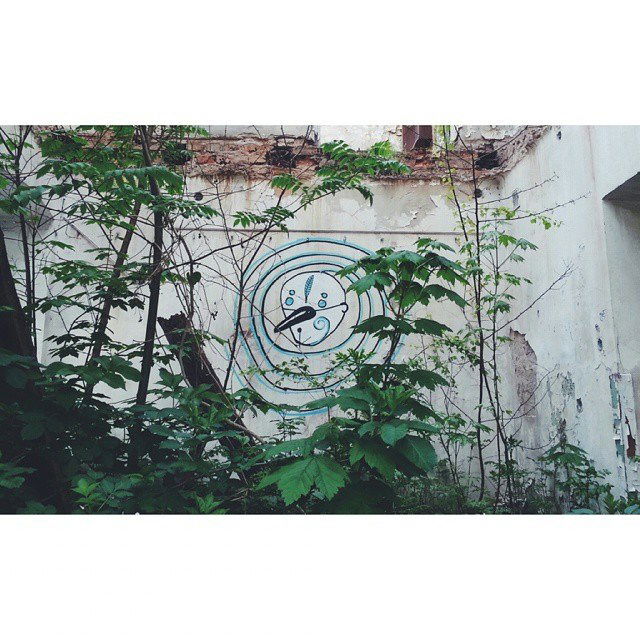 Graffiti Street Art in Warsaw - Photo by littlepleasure - streetart, streetartwarsaw, instagram (2015)