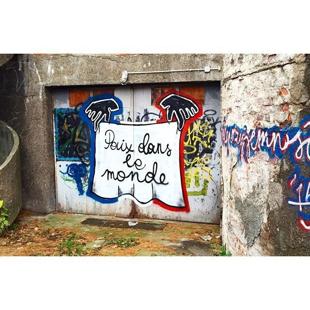 Graffiti Street Art in Warsaw - Photo by littlepleasure - streetart, streetartwarsaw, instagram (2015)