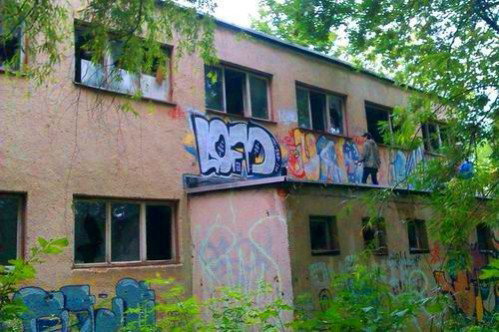 Graffiti Bombing - Photo by loader