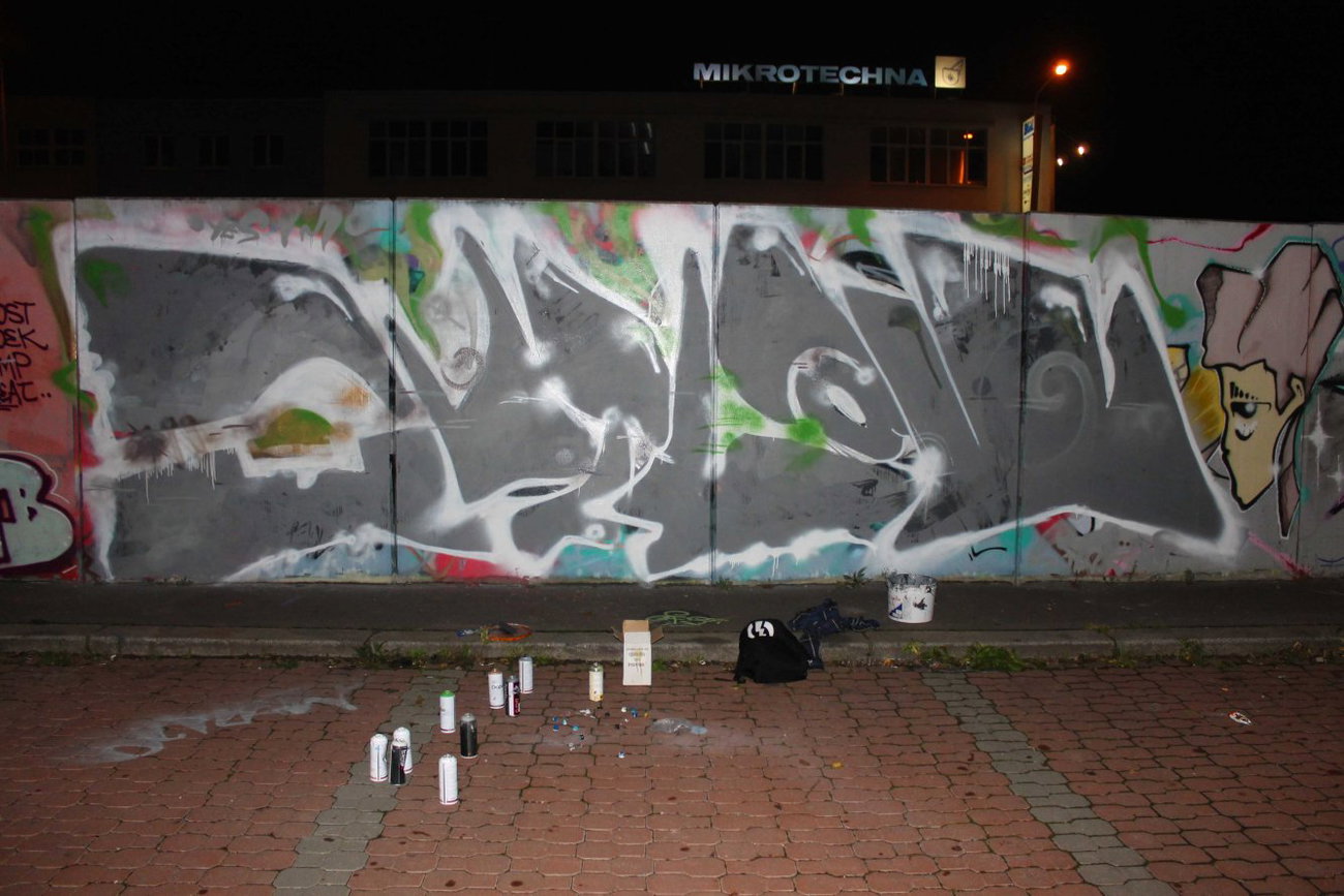 Graffiti Wall - Photo by locckus