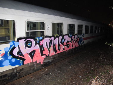 Graffiti Train - Photo by locke - rm, usw