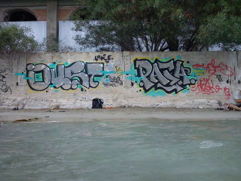 Graffiti Wall in Nafplio - Photo by loke - loke, trumsta (2013)