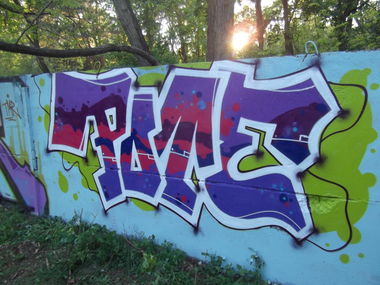 Graffiti Wall - Photo by lovetrains - pote