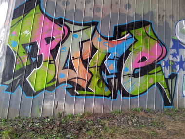 Graffiti Wall - Photo by lovetrains - pote (2014)