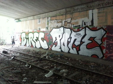 Graffiti Wall - Photo by lovetrains - pote, birek