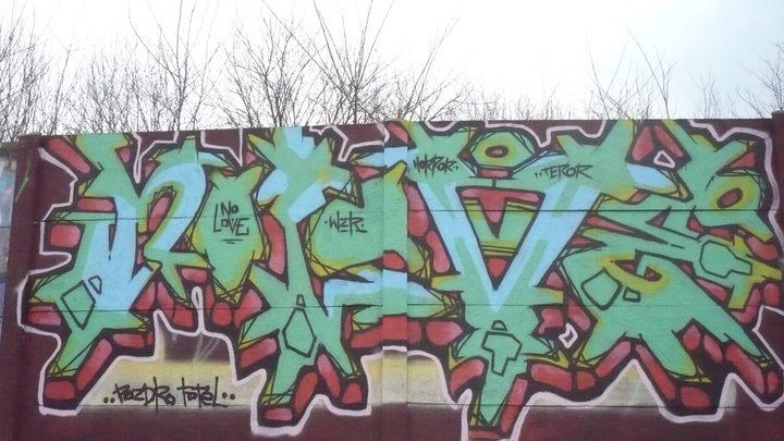 Graffiti Wall in Polska - Photo by lower