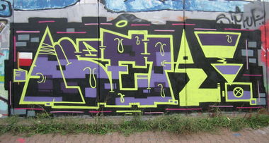 Graffiti Wall - Photo by luper - luper (2014)