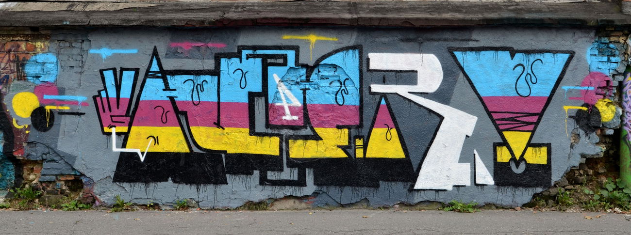 Graffiti Wall - Photo by luper - luper, 37, lupa (2016)