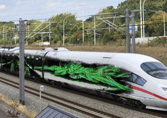 Graffiti Train - Photo by m - ice, wholecar.burn, the