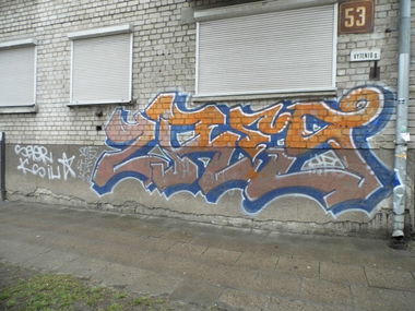Graffiti Bombing - Photo by mRzRzR - fuck, police
