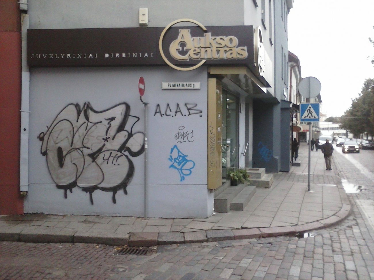 Graffiti Bombing - Photo by mRzRzR - a.c.a.b.