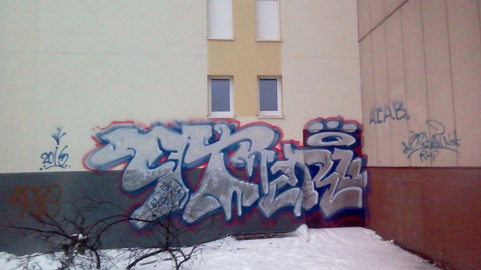 Graffiti Bombing - Photo by mRzRzR - cbbmentai (2016)