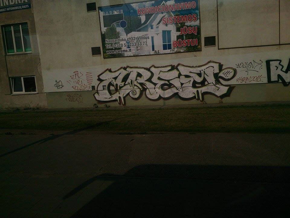 Graffiti Bombing - Photo by mRzRzR