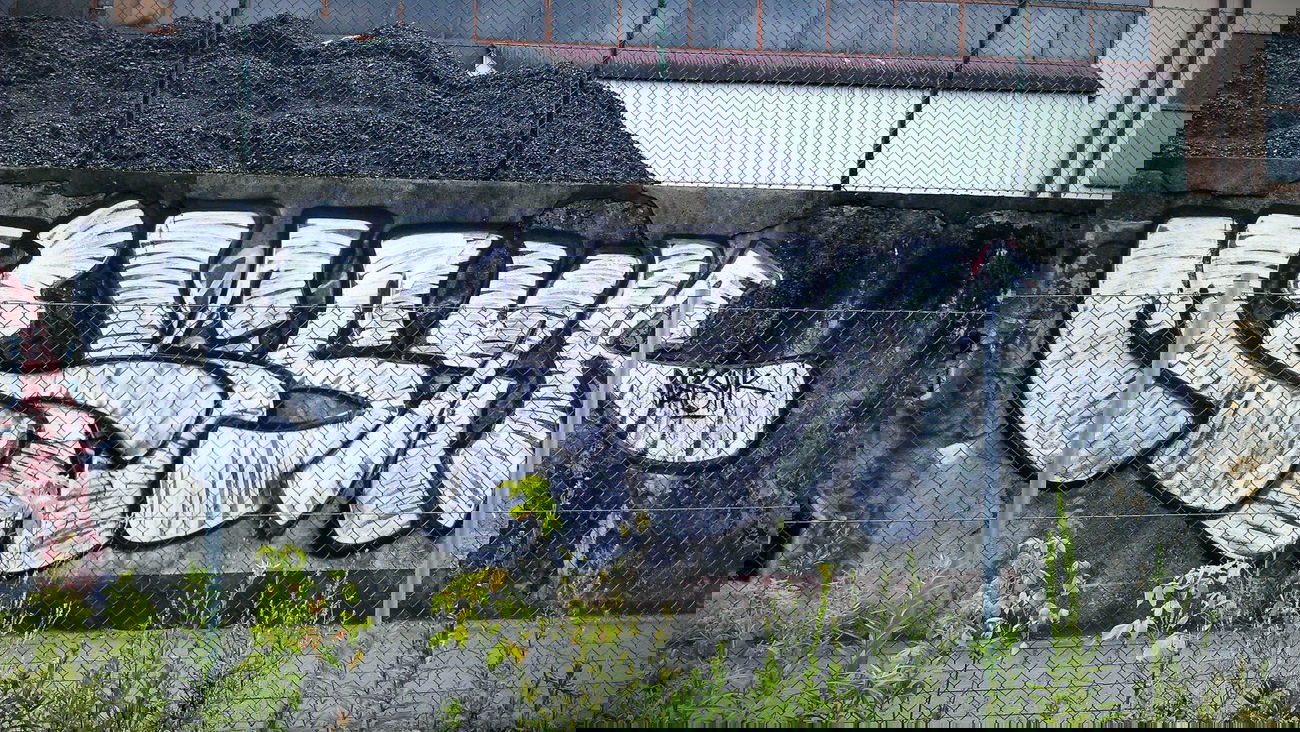 Graffiti Bombing - Photo by macho - meksyk