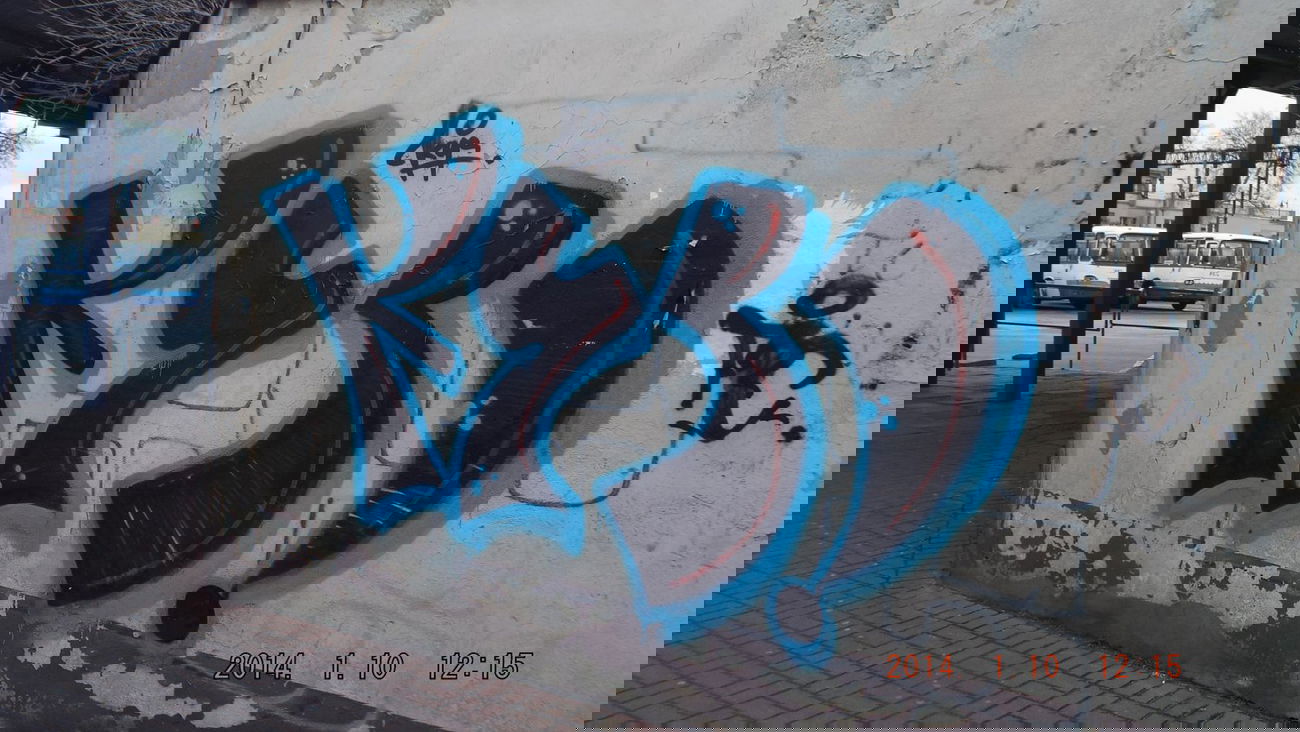 Graffiti Wall - Photo by macho - kys