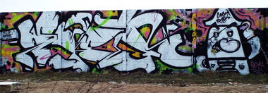 Graffiti Wall - Photo by macho - klekso, cms