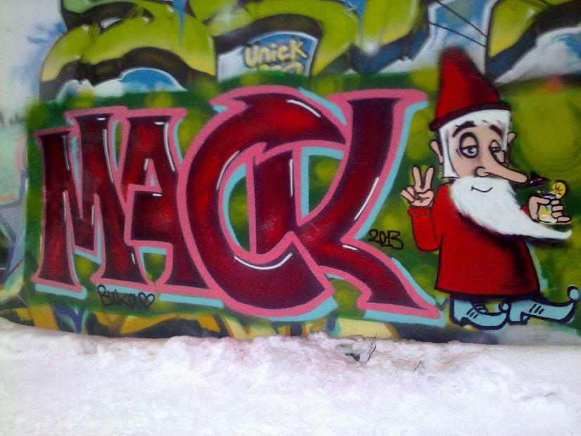 Graffiti Wall in Yaroslavl - Photo by mack - Mac